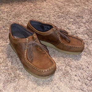 Brown Wallabee Clark’s